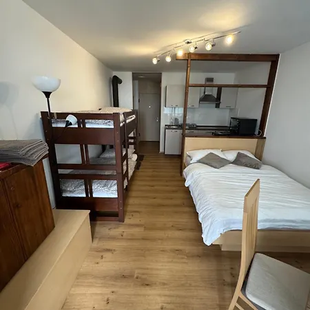 Alpnest With Free Parking