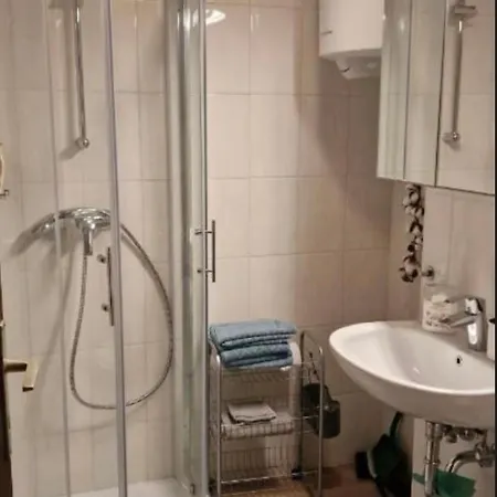 Alpnest With Free Parking Apartment Bovec